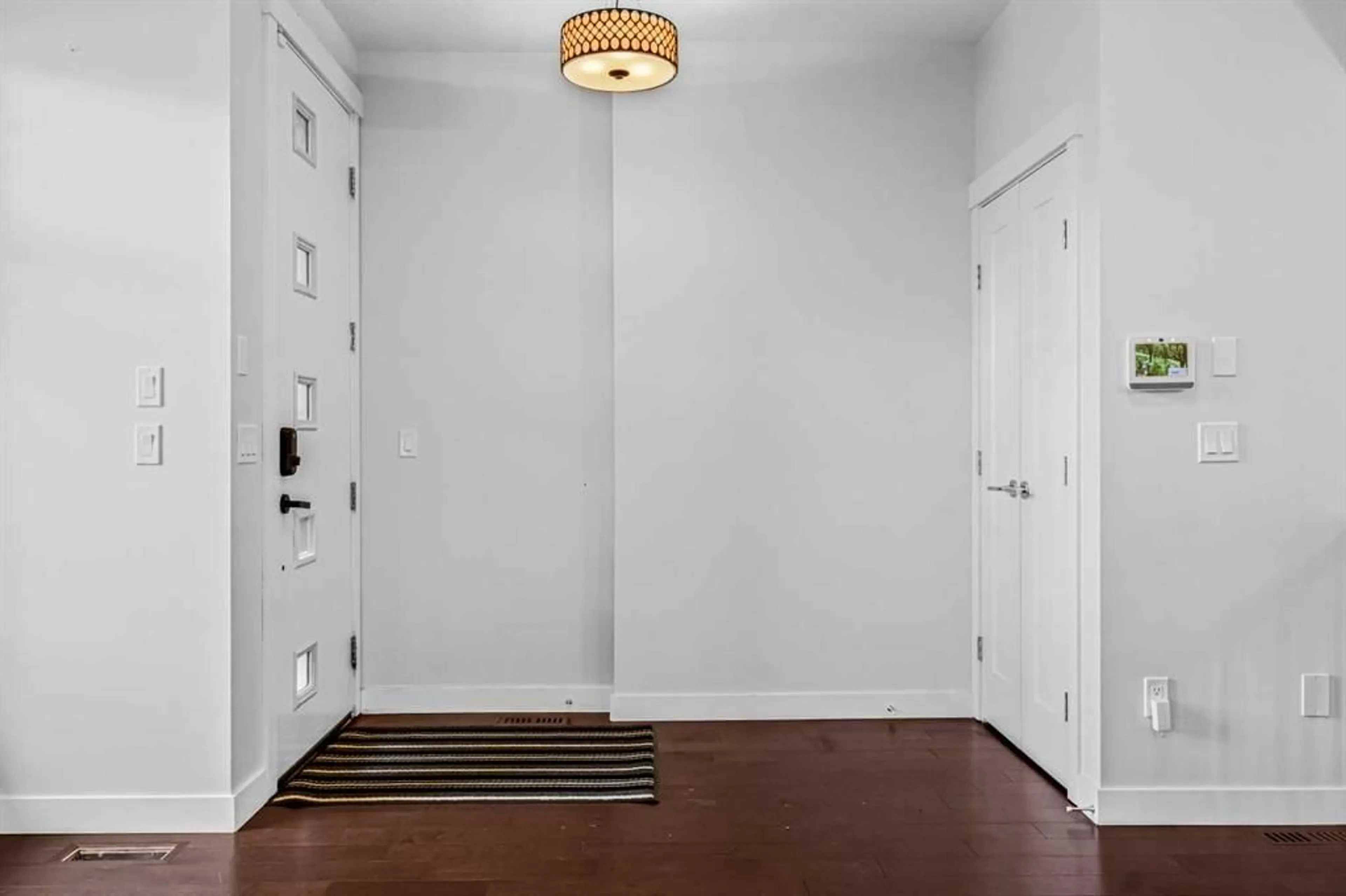 pillar/IMG-A2247905_4.jpg