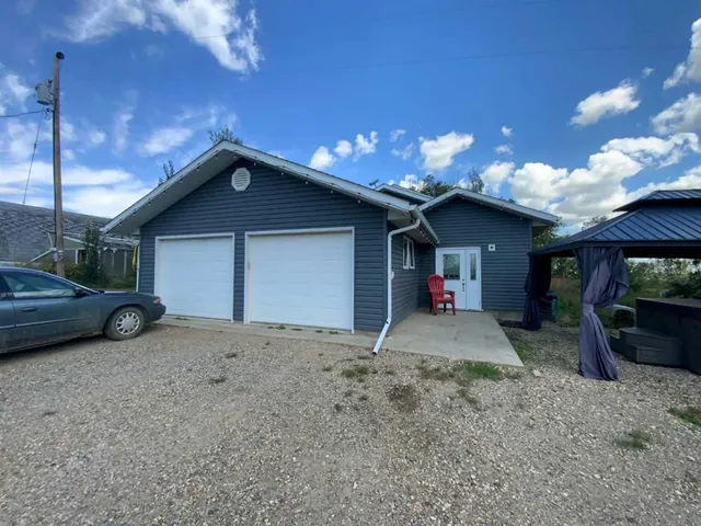 231052 330 Township, Rural Kneehill County 2