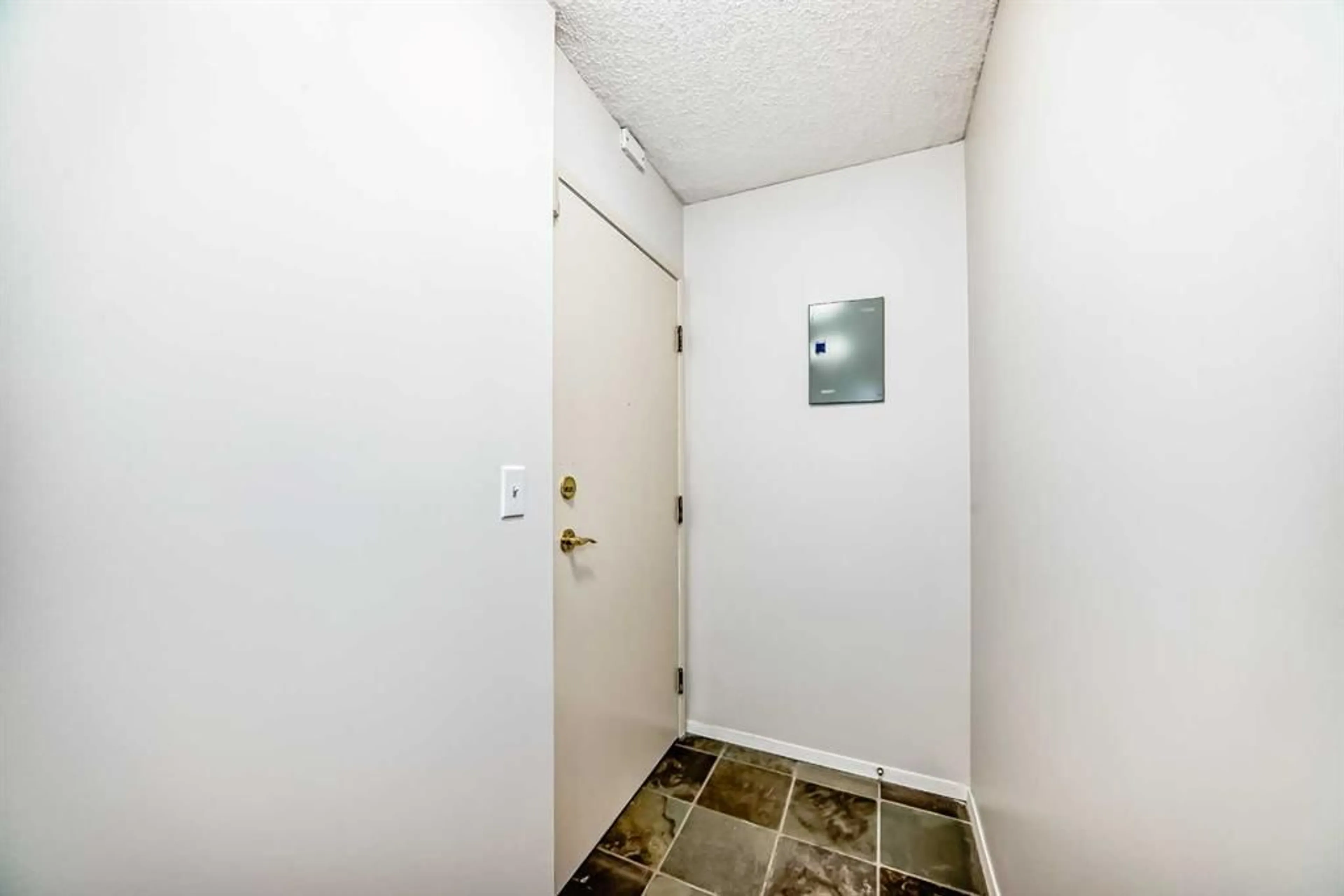 pillar/IMG-A2249766_5.jpg