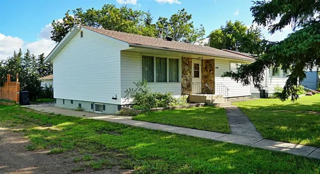 5308 52nd Ave, Mannville 3