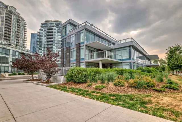 88 Waterfront Mews #102, Calgary 2