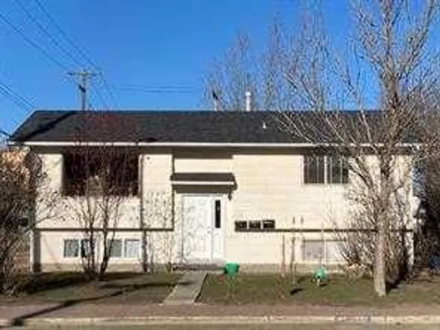10132 102 Ave, Grande Prairie 2