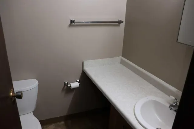 1221B West Haven Drive #205, Edson 5