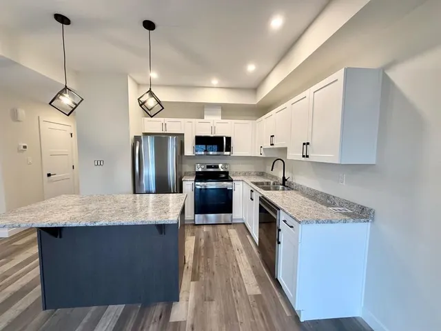 328B BOUTIN Ave, Hinton 4