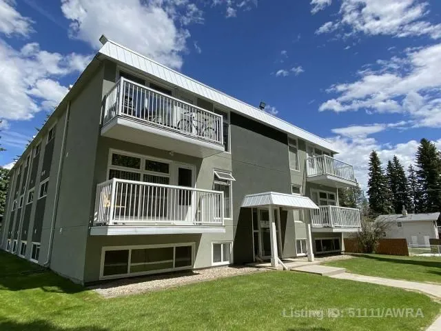 414 41 St #8, Edson 3