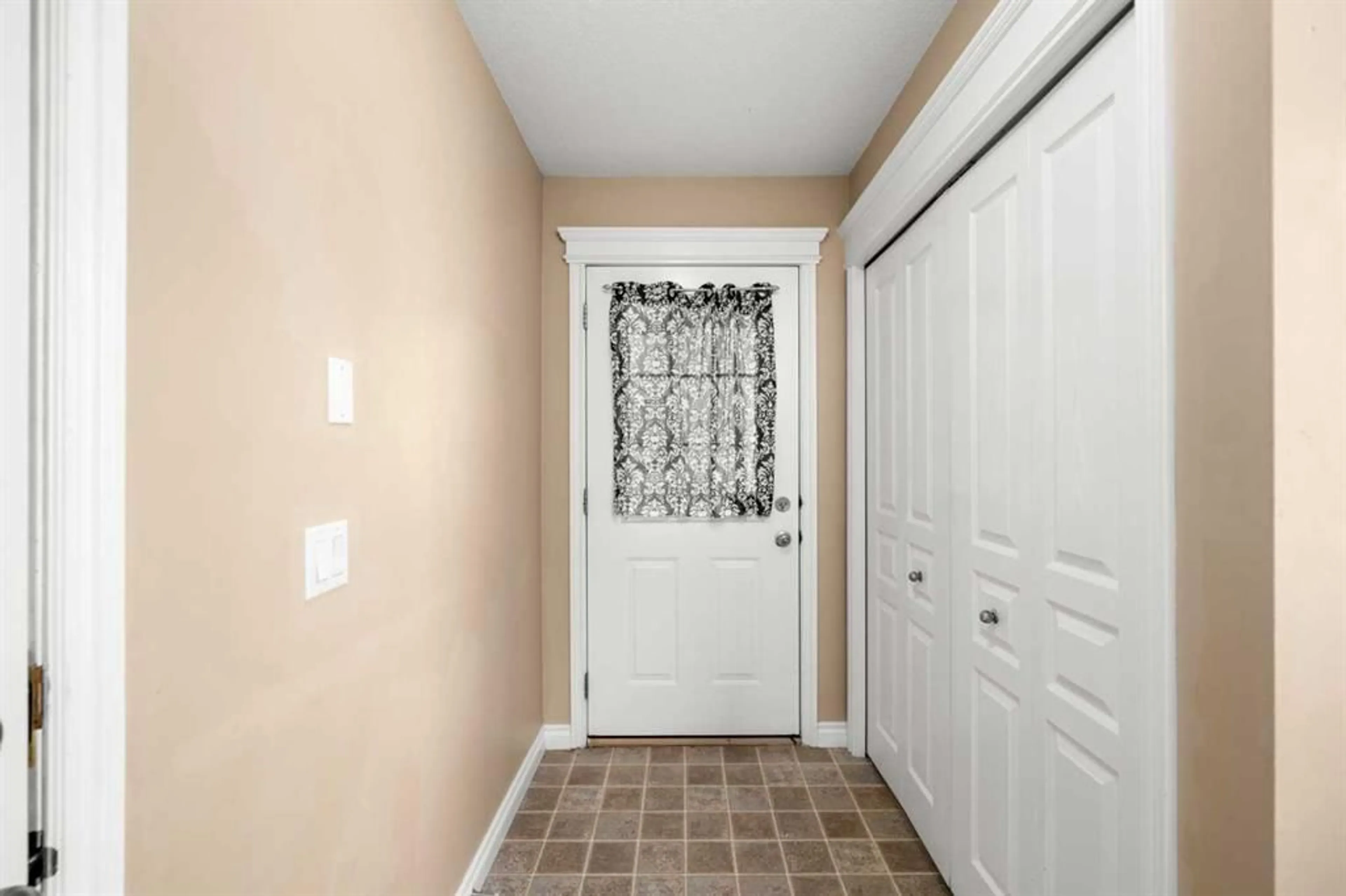 pillar/IMG-A2260860_3.jpg