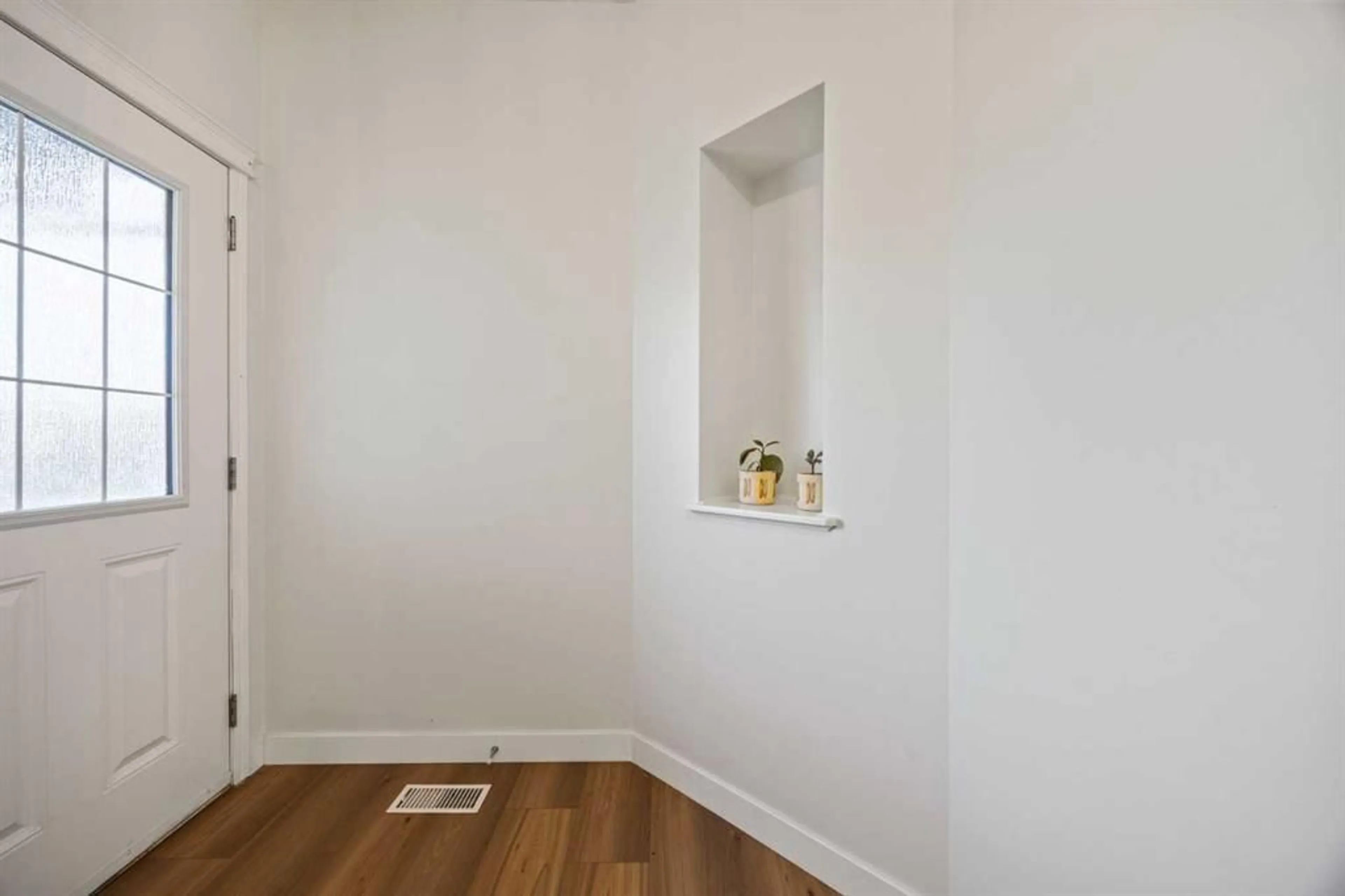 pillar/IMG-A2261362_3.jpg