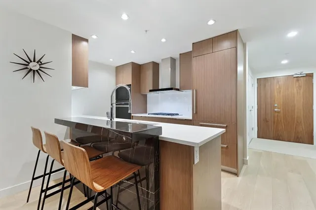 128 Waterfront Crt #104, Calgary 4