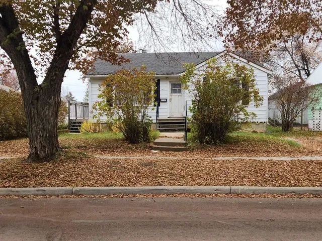 4913-57 Ave ., High Prairie 2