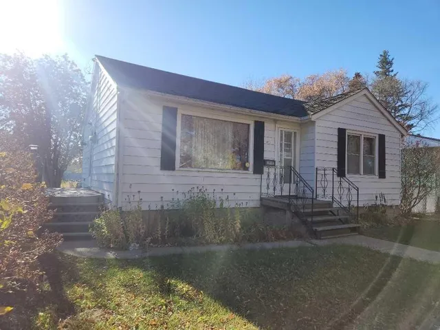 4913-57 Ave ., High Prairie 3