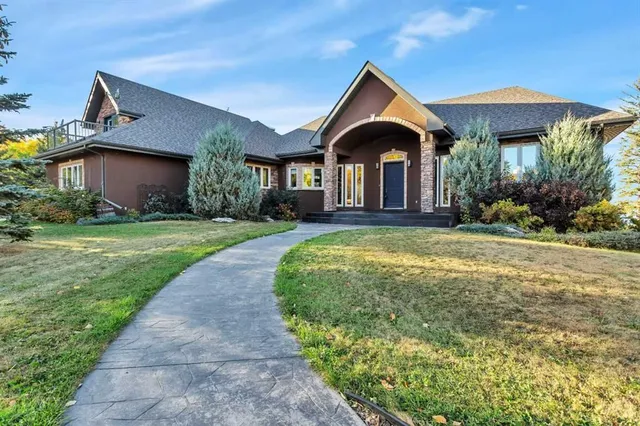 2210B Township Road 392, Rural Lacombe County 3