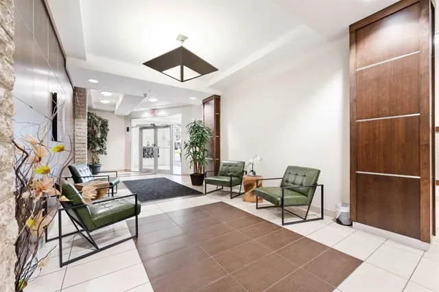 8710 Horton Rd #2007, Calgary 3