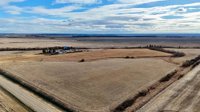 255025 Township 814 Rd, Rural Peace No. 135, M.D. of 2