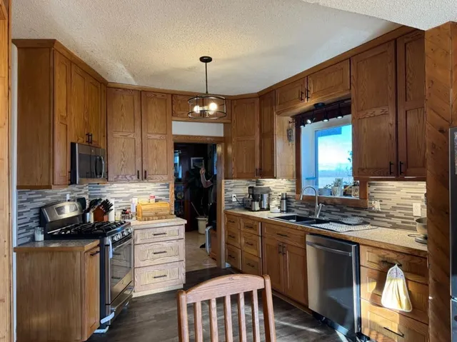 255025 Township 814 Rd, Rural Peace No. 135, M.D. of 4