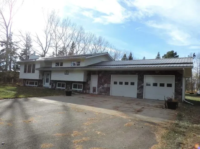 RR30, Rural Ponoka County 2