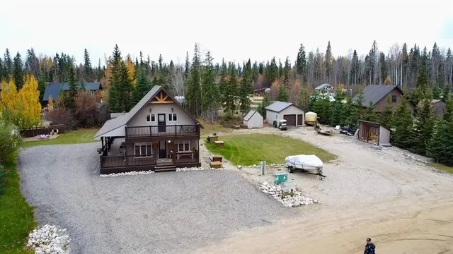 125 Monias Dr, Rural Big Lakes County 2