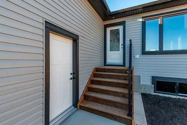 3422 Victory Way, Olds 3