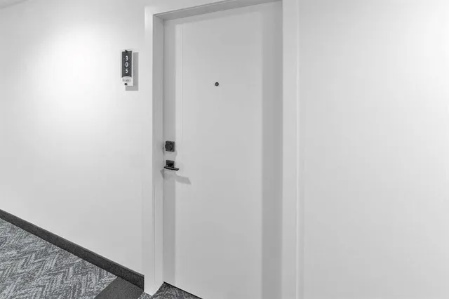 110 18A St #305, Calgary 2