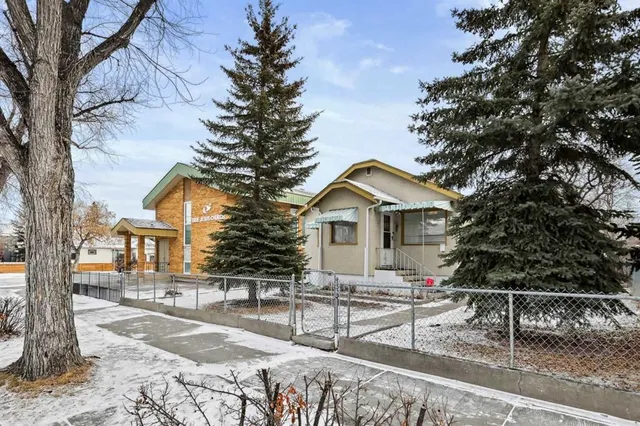 230 8A St, Calgary 4