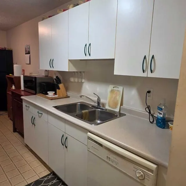 5611 10 Avenue #105A, Edson 4