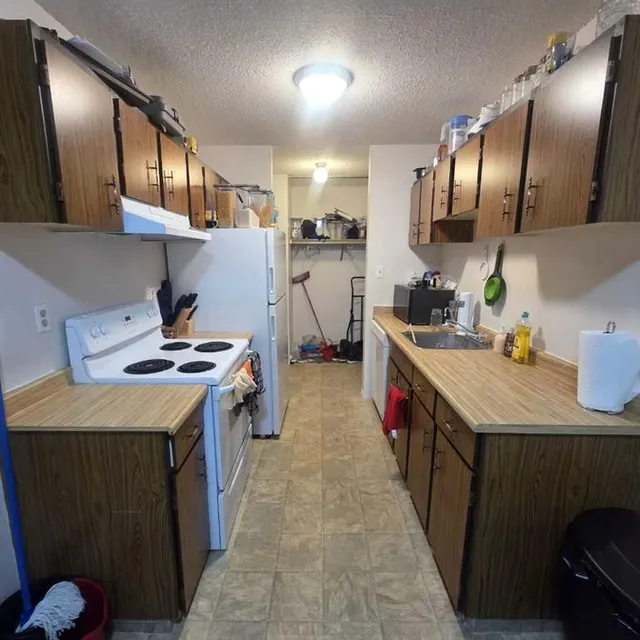 5611 9 Avenue #304B, Edson 5