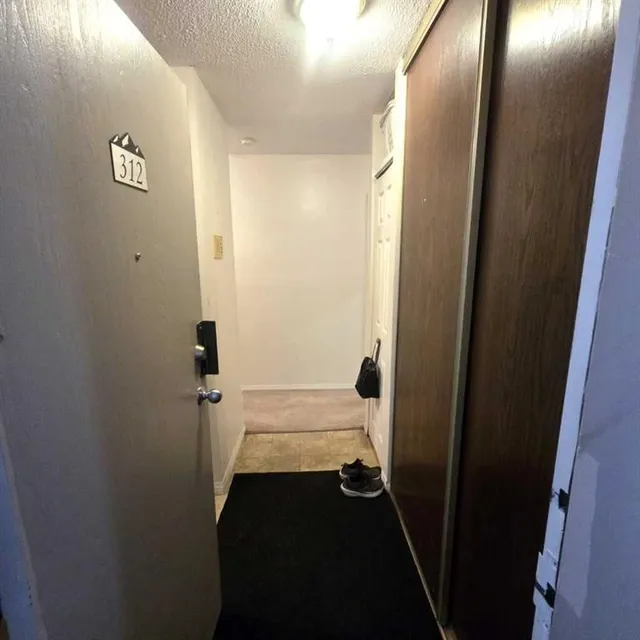 5611 9 Avenue #312B, Edson 2