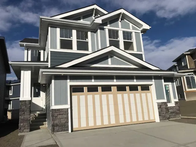 63 Sunrise Heath, Cochrane 2