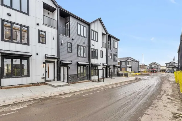 124 Arbour Lake Court, Calgary 2
