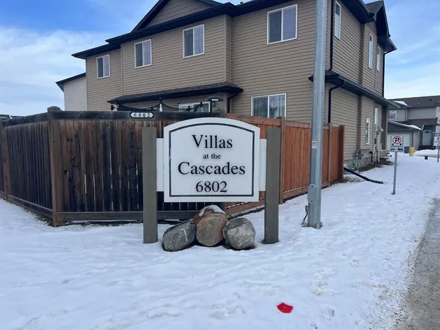 6802 50 Ave #31, Camrose 2