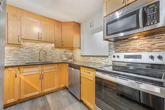 3730 50 St #410, Calgary 4
