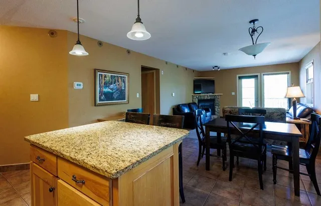 401 4 St #505 & 506, Rural Cypress County 2