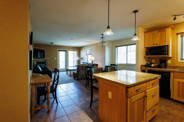 401 4 St #505 & 506, Rural Cypress County 3