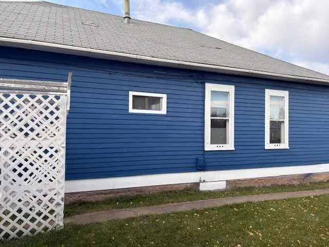 4919 49 St, Hardisty 3