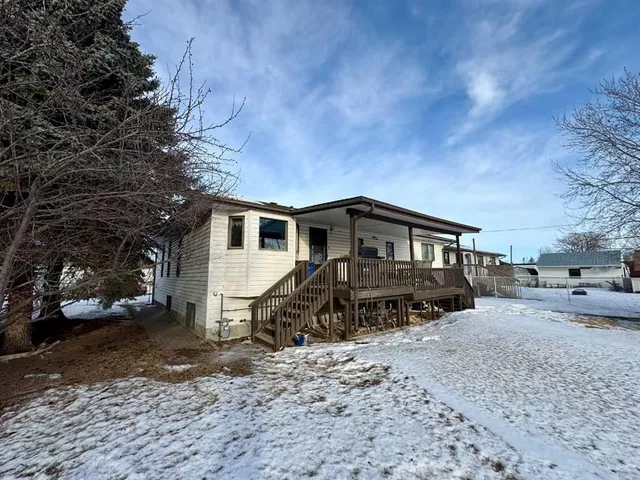 1925 5 Avenue, Wainwright 2