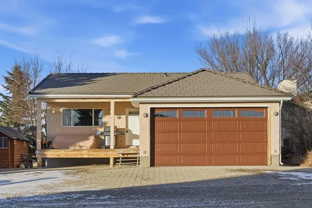 619 Lakeside Dr, Rural Vulcan County 3