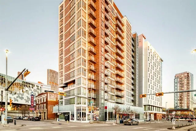 450 8 Ave #310, Calgary 2