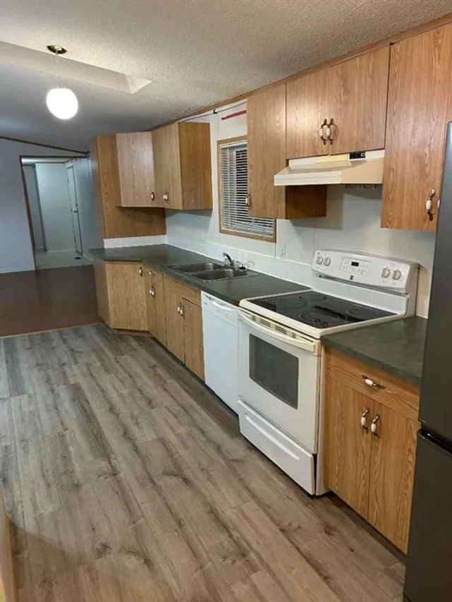 16 1 St, Faust 2