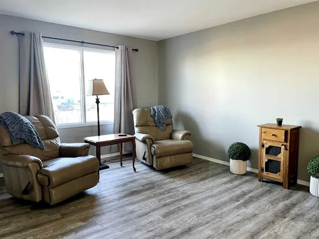 4516 45 St, Rycroft 5