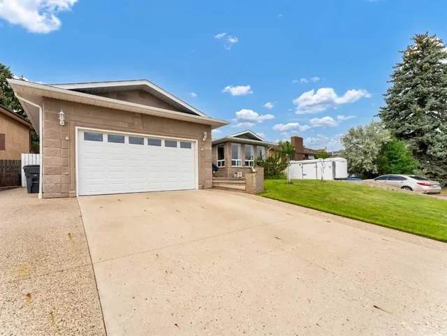 2508 12 Ave, Medicine Hat 3