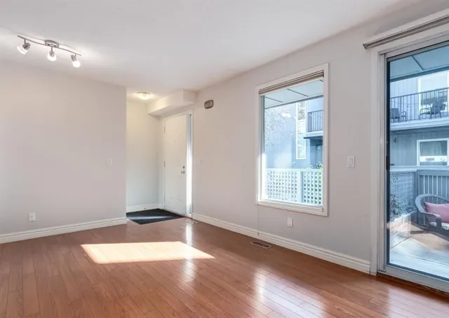 123 13 Ave #3, Calgary 3