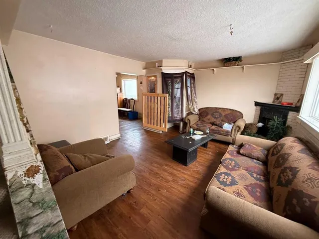 305 5 St #56, Wainwright 4