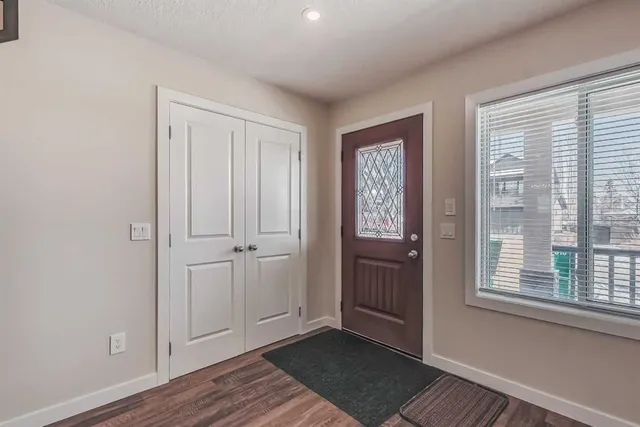 23 Cheltenham Rd, Calgary 2