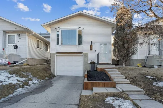 65 Tararidge Close, Calgary 4