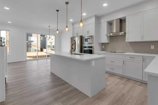 200 Starling Pl, Calgary 3