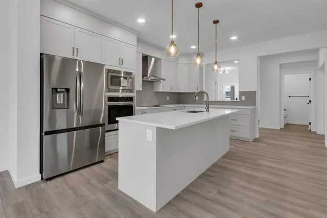200 Starling Pl, Calgary 5