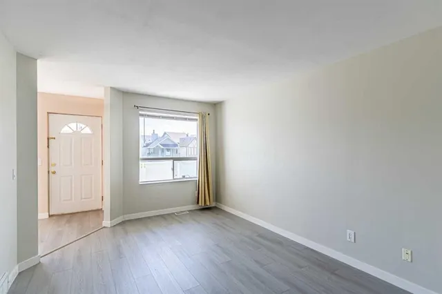 165 Sandpiper Lane, Calgary 4