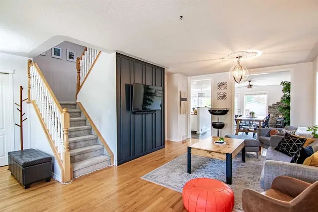 5008 41 St, Sylvan Lake 5
