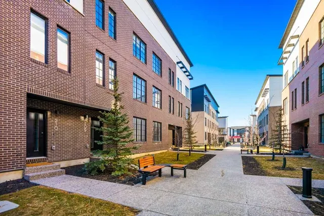 8155 8 Ave #208, Calgary 3