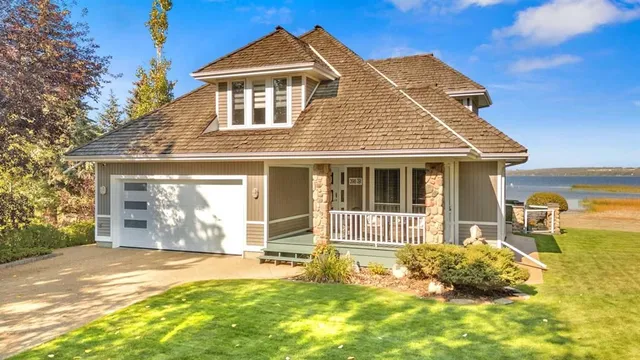 398 Marina Bay Pl, Sylvan Lake 4