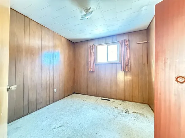 5514 50 Ave, Lloydminster 5